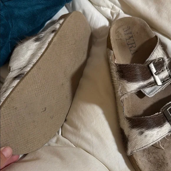 Myra Sandals Size 8 - Picture 2 of 4